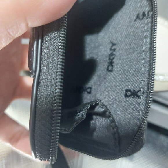 DKNY Mini Coin Purse Mini Clip On Bag Coin Purse Cute Practical 1 PIECE ONLY - Picture 9 of 10